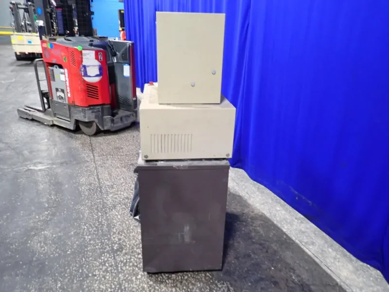 SCHLEICHER &amp; CO 18" X 19" X 26" SHREDDER  -  INTIMUS 444