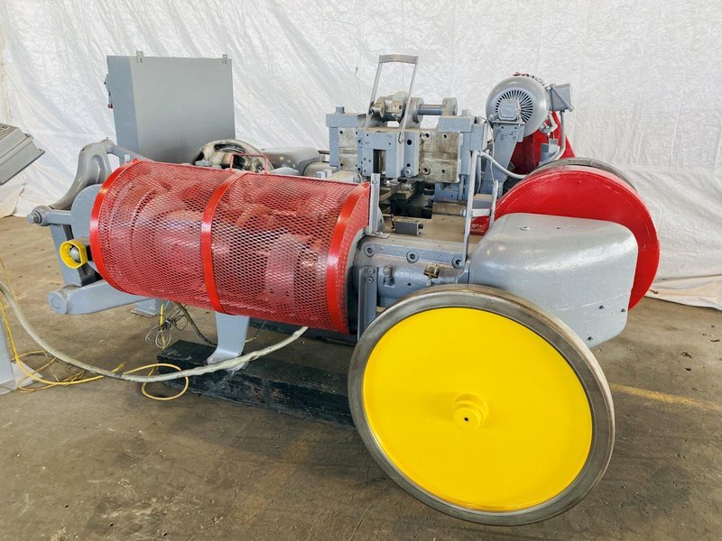 1/2&quot; X 24&quot; US BAIRD MODEL # 8 4-SLIDE WIRE MACHINE. STOCK # 0509019