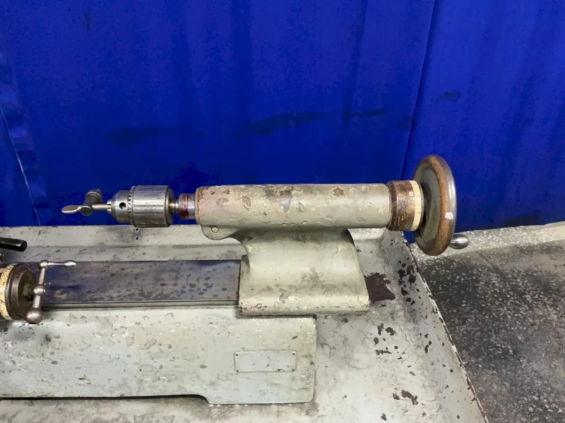 HARDINGE 9” X 26” LATHE  -  DV 59