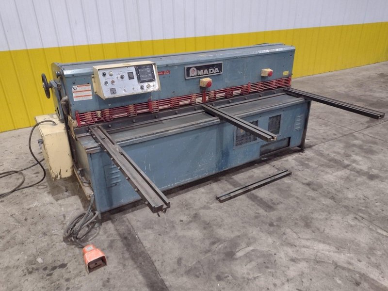 8&#039; X 11 GAUGE AMADA MODEL #S-2532 HYDRAULIC POWER SHEAR WITH BACK GAUGE: STOCK #23421