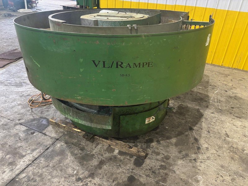 VL/RAMPE MODEL #SB-8 DUAL MEDIA VIBRATORY DEBURRING MACHINE: YOBRO #23875