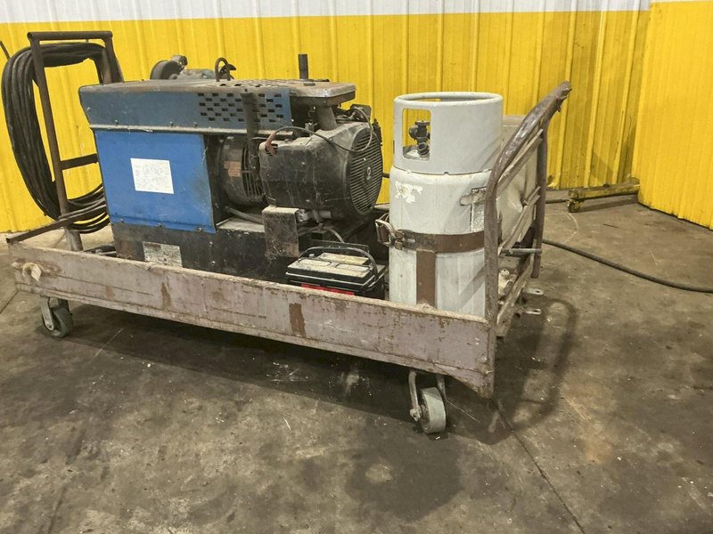 MILLER LEGEND WELDER WITH GENERATOR: YOBRO #25687