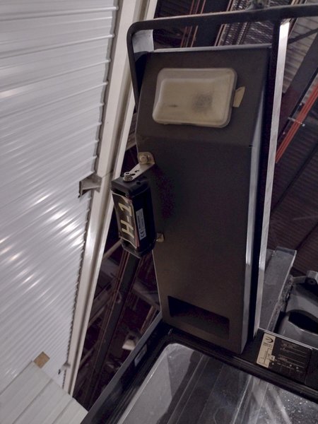 CROWN ORDER PICKER FORKLIFT: YOBRO #25680