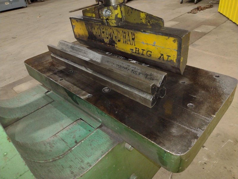 140 TON PIRANHA MODEL #PII HYDRAULIC IRONWORKER: STOCK 19838