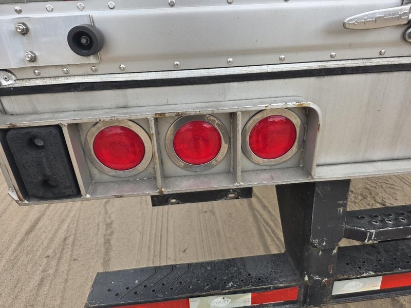 2022 Utility 53 x 102 1UYVS2534N2632821