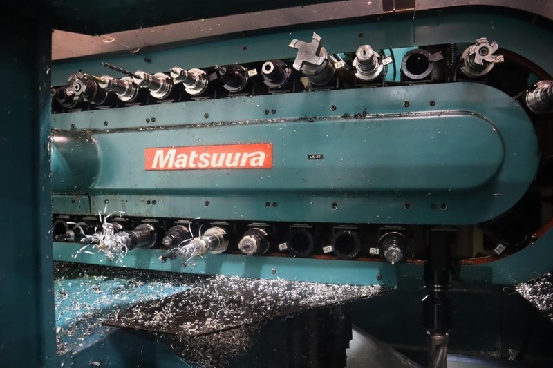 Matsuura MC-800VF CNC Vertical Machining Center, Yasnac i80 CNC, CT40, 8K RPM, 30 ATC - Auction Item