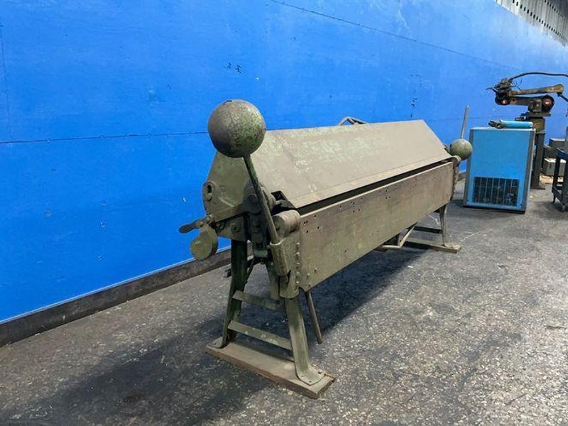 CHICAGO / DREIS &amp; KRUMB MFG CO 121” SHEET METAL APRON BRAKE   -  1014