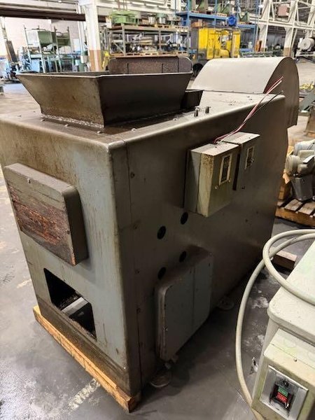 McKenzie Floor Type Model L Chip Seperator