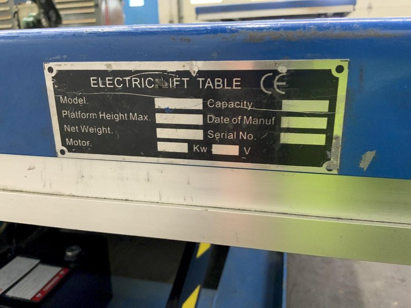 3330 LBS GLOBAL INDSUTRIAL HYDRAULIC SCISSOR LIFT TABLE: STOCK #81178