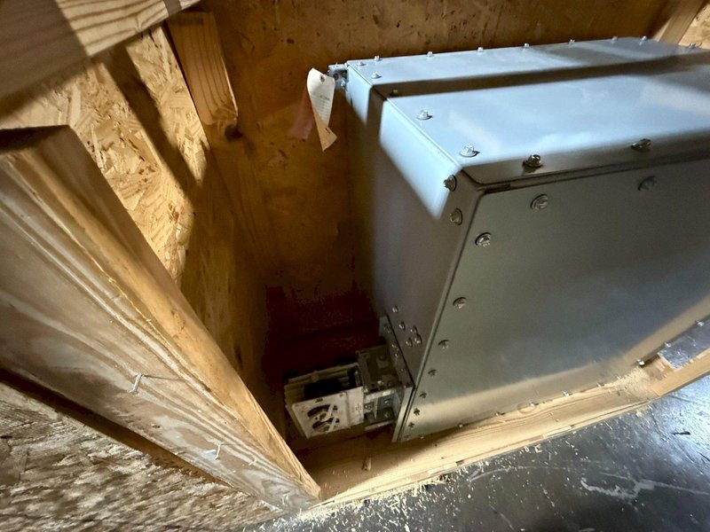 ABB 2500A Spectra Series Copper Center Tap Box 600V, 3PH, 3G NEW