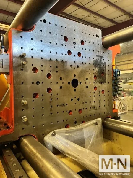 550 TON 39.3 OZ HUSKY MODEL H500RS80/65 INJECTION MOLDING MACHINE MFG 2011 (2) available