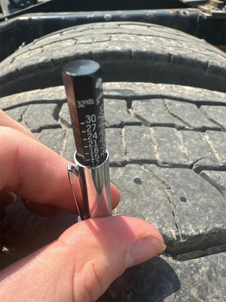 2020 Freightliner Cascadia 126 LC1675