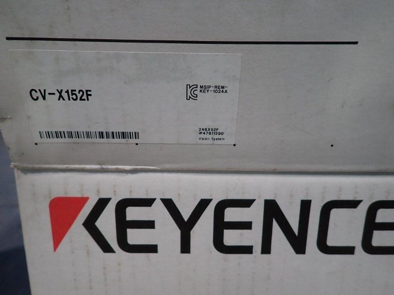 KEYENCE CONTROLLER  -  CV-X152F