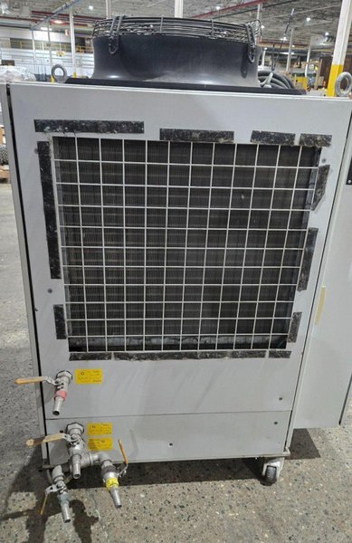 IPG PHOTONICS LC71. 01-A. 4. 5/6 Laser Chiller 400V/480V, 3PH USED