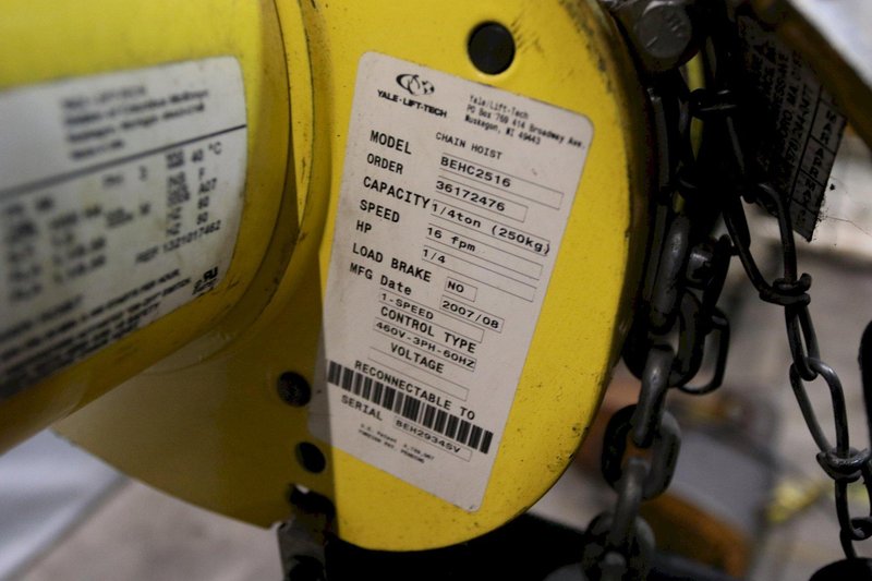 1/4 TON YALE  MODEL #BEHC2516 ELECTRIC POWERED CHAIN HOIST: STOCK #11978