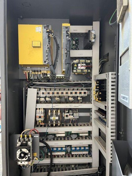 Samsung MCV 50 CNC Vertical Machining Center
