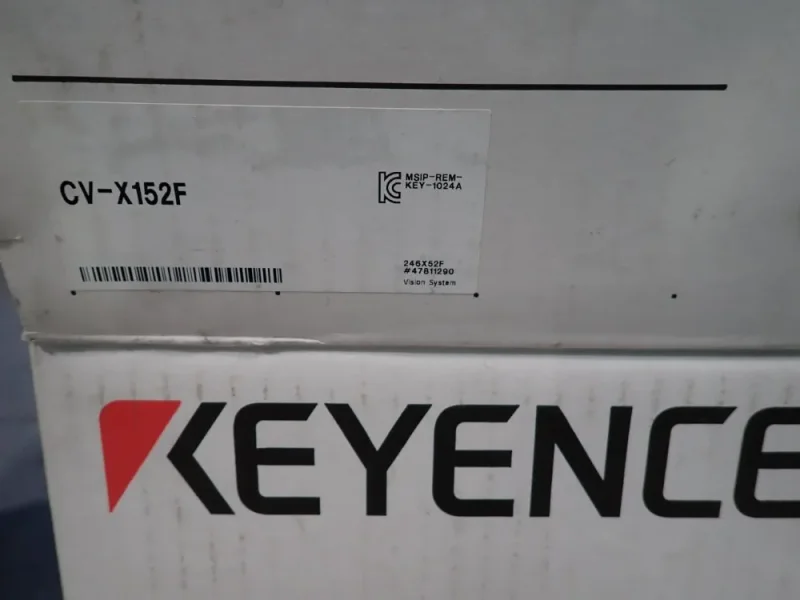 KEYENCE CONTROLLER  -  CV-X152F