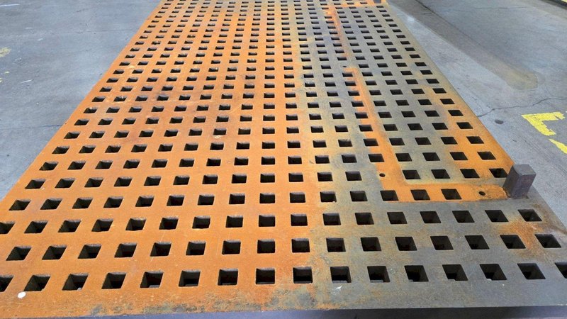 ACORN 5 X 8 WELDING TABLE USED