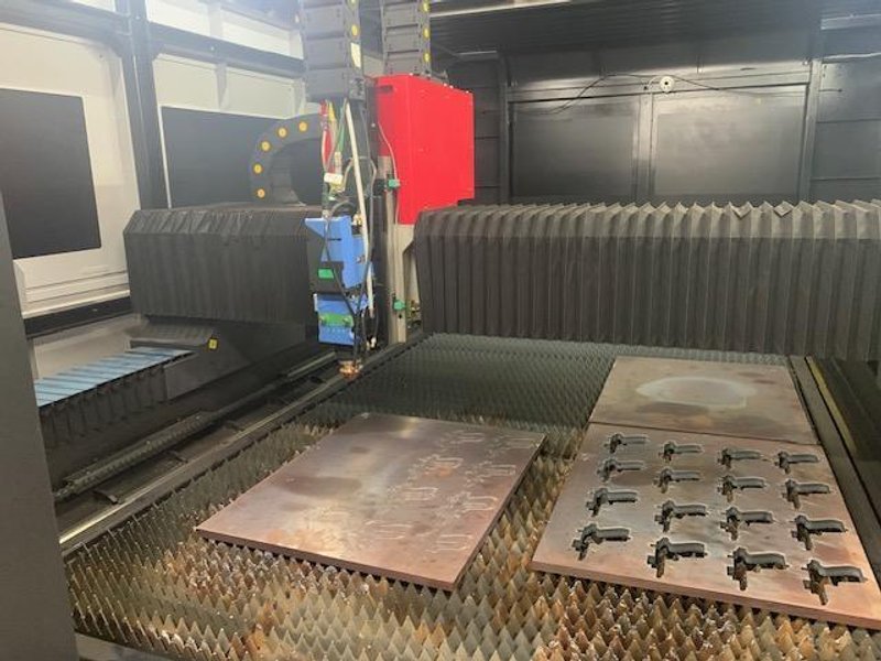 8000 Watt Boss FC6012 EXT Plus Fiber Laser, 2024 – 5′ x 10′, Chiller