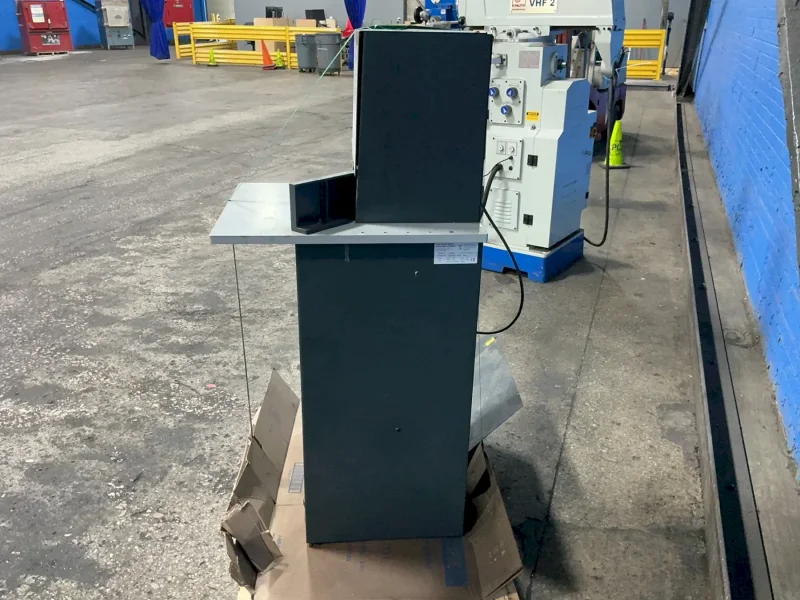 CHALLENGE 14” X 20” SINGLE CORNERING MACHINE  -  CMC-431B