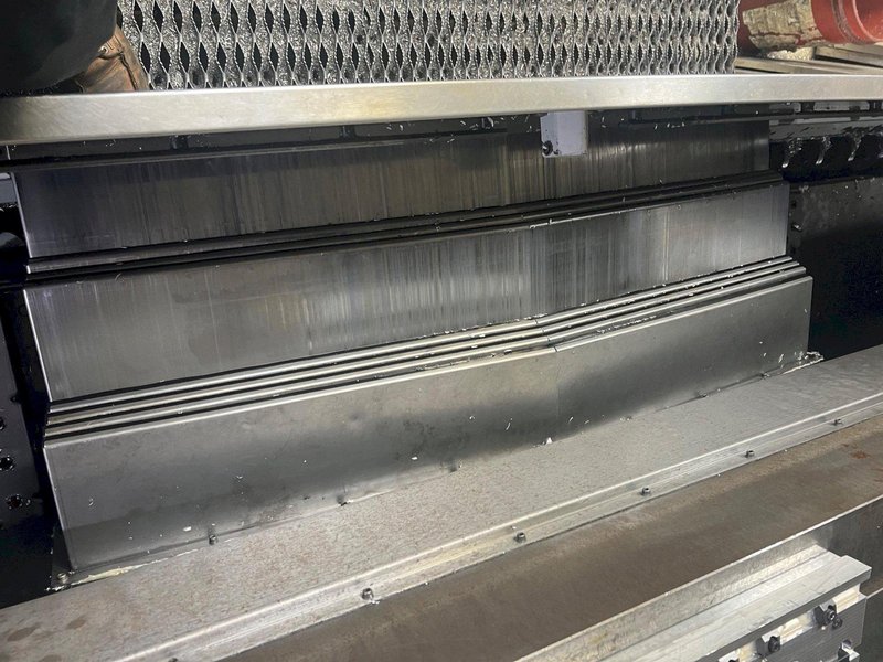 2013 Haas VF 7/40 with 10K Spindle, Probing, 40+1 Sidemount ATC