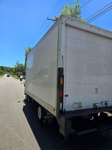 Isuzu NPR-HD 16’ Box Truck, 2018 – 14,500 LB GVWR, Automatic, Gas V8, Non-CDL