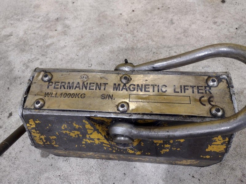 2,200 LBS MAGNETIC LIFTER MODEL #WLL1000KG PERMANENT MAGNET CRANE ATTACHMENT: STOCK #23410