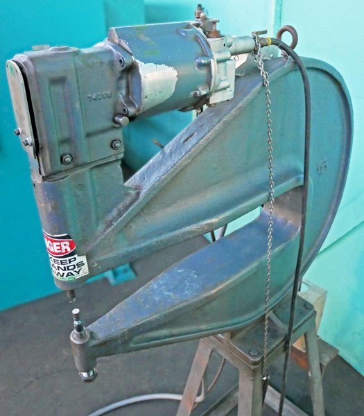 Chicago Pneumatic 24" Compression Riveter, CP-450