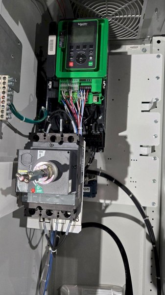 SCHNEIDER ATV660U75T4N2AAYBBNFLPQTEP201EP224EP225EP499-SPL VFD 10HP USED