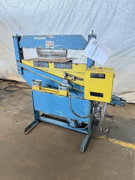 48” HYDRAULIC PANEL BRAKE. STOCK # 0665825