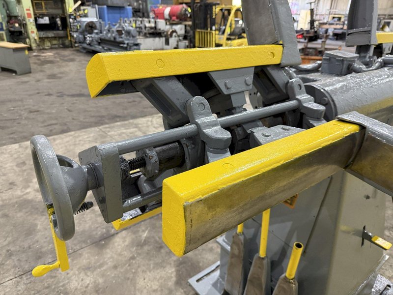 2500 LBS X 12&quot; COOPER WEYMOUTH DOUBLE END PULL-OFF COIL REEL UNCOILER: STOCK #22618