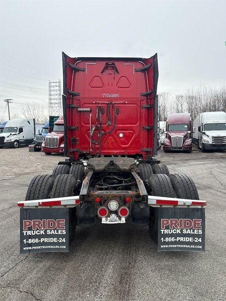 2019 Freightliner Cascadia 126 3AKJHHDR9KSKE4230