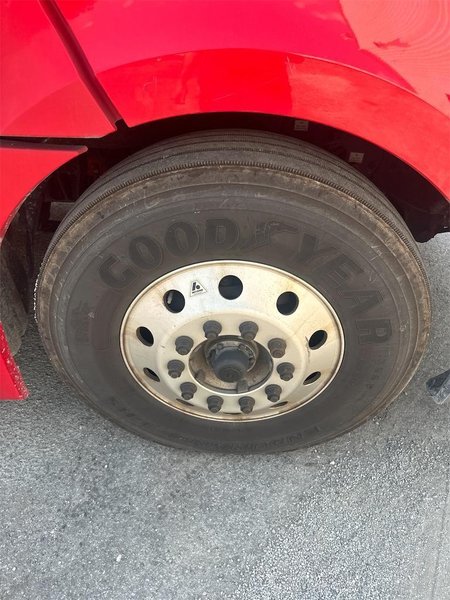 2020 Freightliner Cascadia 126 LC1675