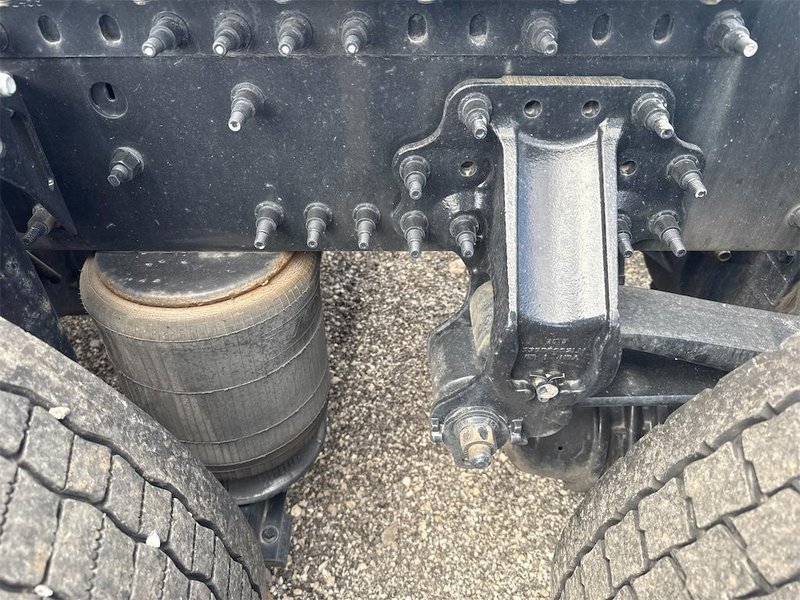 2023 Volvo VNL64T860 4V4NC9EH6PN603472