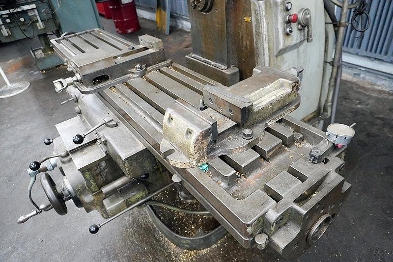 #3 CINCINNATI MODEL #3MI HORIZONTAL UNIVERSAL MILL WITH TOOLMAKERS OVERARM SPINDLE: YOBRO #25929