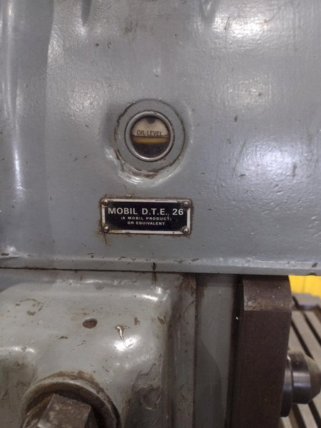 #205 K&amp;T MILWAUKEE KEARNEY AND TRECKER MODEL #205 S-12 HORIZONTAL MILL WITH TOOLMAKERS VERTICAL HEAD: STOCK #22495