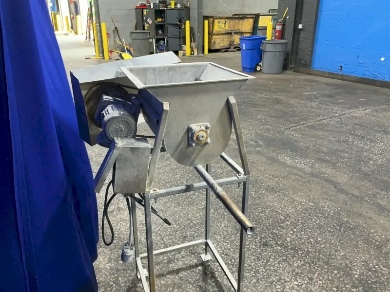 14X17X12 MIXER/FEEDER UNIT