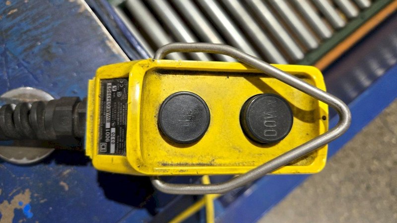 SOUTHWORTH ROLL C2.5-28 Platform Lifter w/ Flow Rollers 2500 lbs Capacity USED