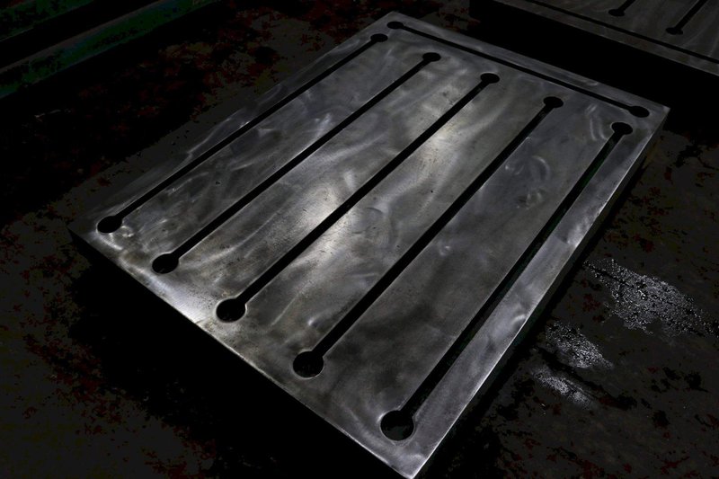 43-1/2&quot; X 59&quot; X 4&quot; T SLOTTED STEEL LAYOUT PLATE: STOCK #73766