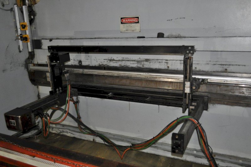 100 TON X 12&#039; PACIFIC HYDRAULIC PRESS BRAKE
