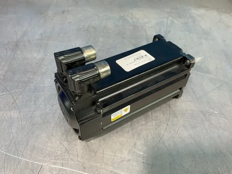 ALLEN BRADLEY 3 HP SERIES A KINETIX INVERTER DUTY AC SERVO MOTOR   -  MPL-A430P-MJ474AA