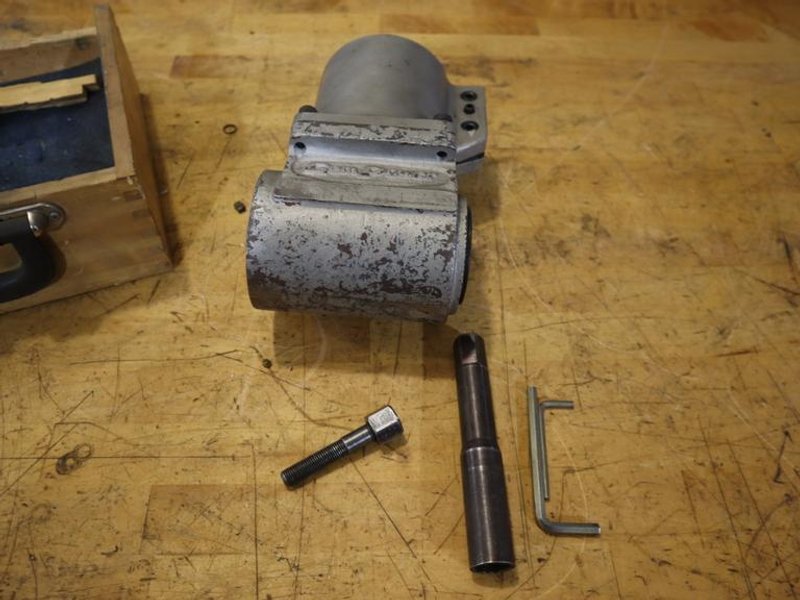 Gem Power Right Angle Milling Head for R8 Taper Vertical Mills- Auction Item