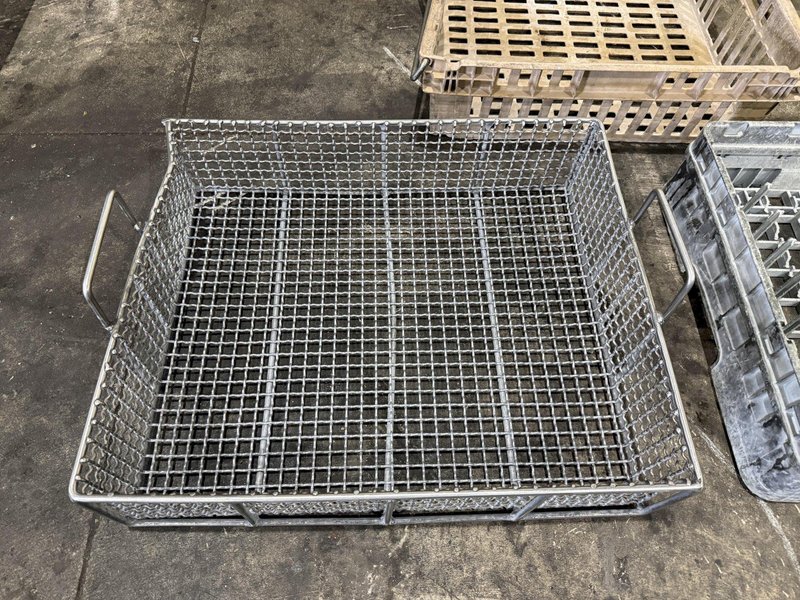 24" W X 10" H MIDBROOK MODEL #CYCLONE W/R/B0 STAINLESS STEEL BELT STYLE PARTS WASHER 2011: YOBRO #24811