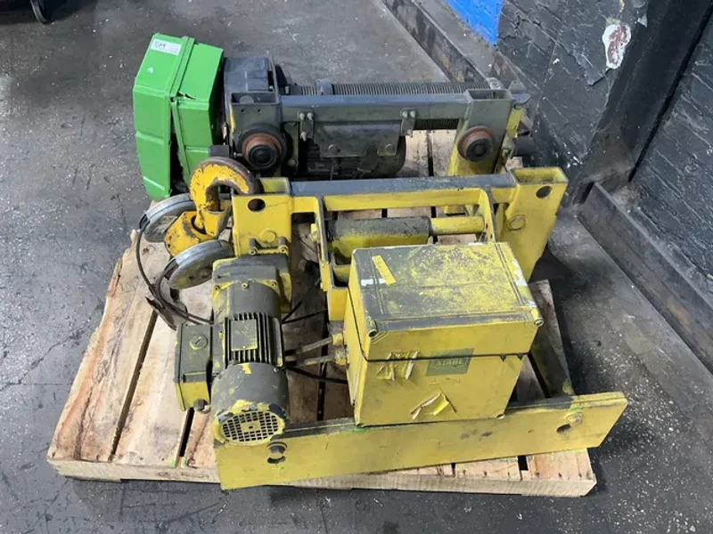 STAHL 4000 LBS CHAIN HOIST  -  SH3005-20 4/1 L2
