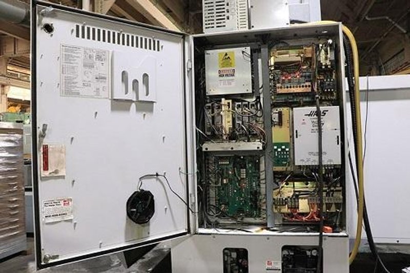 HAAS VF4SS VERTICAL MACHINING CENTER