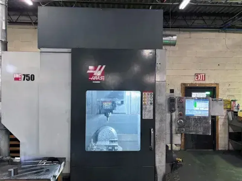 2016 HAAS UMC-750SS w/ Midaco 19-Pallet Changer