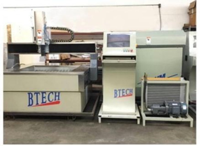 3’x3′ IWM1010H CNC Waterjet, 2015 – Demo Unit only 1613 Hours