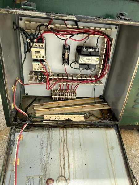 Lewis Machine Co 2SHV Straightening &amp; Cutting Machine