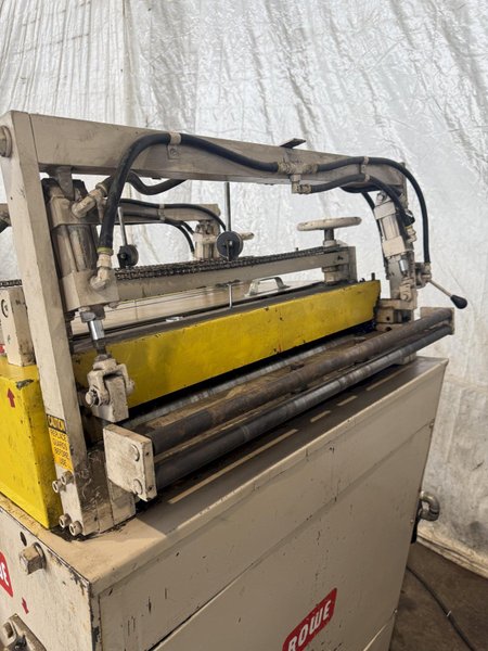 30" X .065" ROWE B-30 POWERED STRAIGHTENER. STOCK # 0223626.