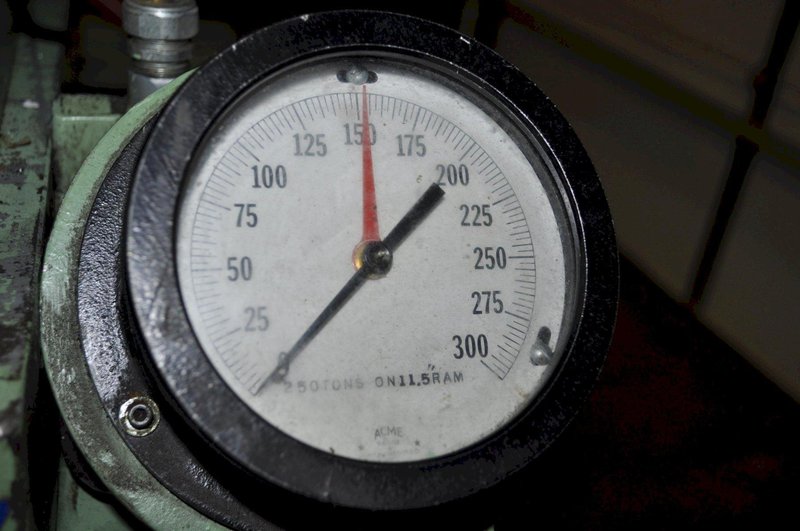 250 TON MODERN HYDRAULIC HOBBING PRESS